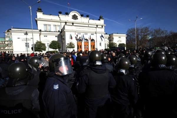 Politika začaranog kruga