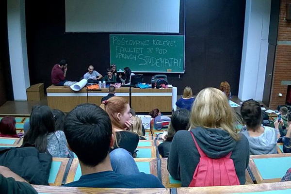 Studentski protesti u Srbiji: uvjeti studiranja i mogućnosti politike