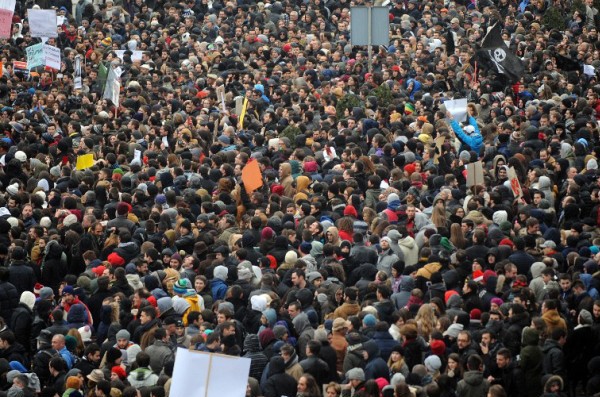 Val blokada fakulteta širi se Skopjem