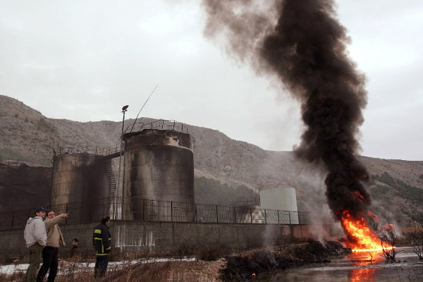 Albanska naftna industrija: iz katastrofe u katastrofu