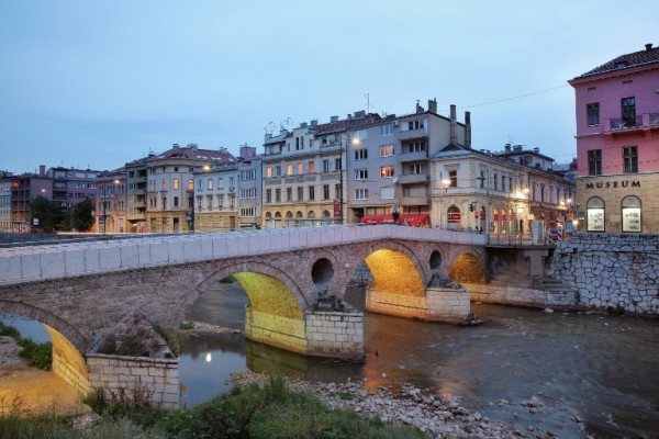 Sarajevo: “Mordor na Miljackoj” ili nepravedno optužena prijestolnica