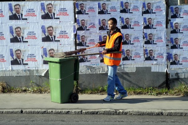 Izvanredni izbori, redovna bezidejnost