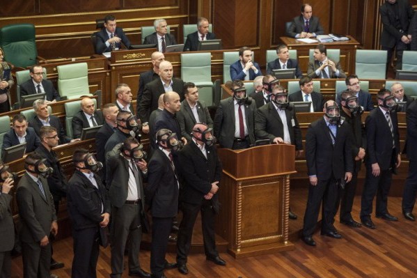 Moral umjesto suzavca
