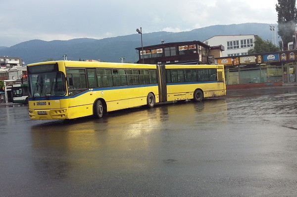 Čistim autobusima na putu prema dole