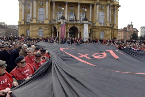 Trg(ovina) ideološkog bofla