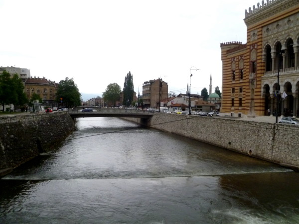 Žedni preko vode: vodosnabdijevanje u Sarajevu