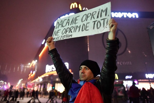 Nezadovoljni Rumunji ponovo na ulicama