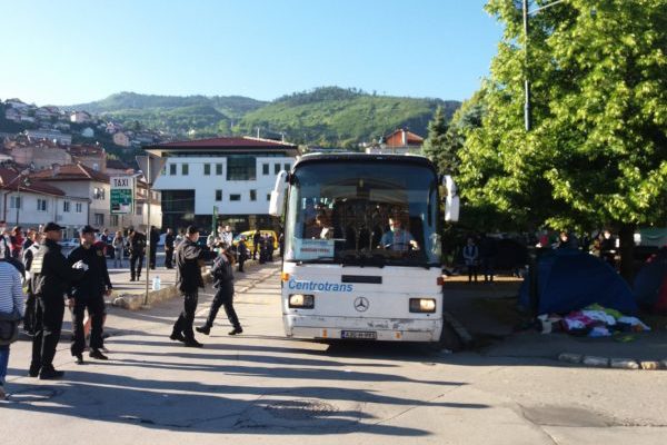 Izbjeglice u BiH: ljudska prava gurnuta pod tepih