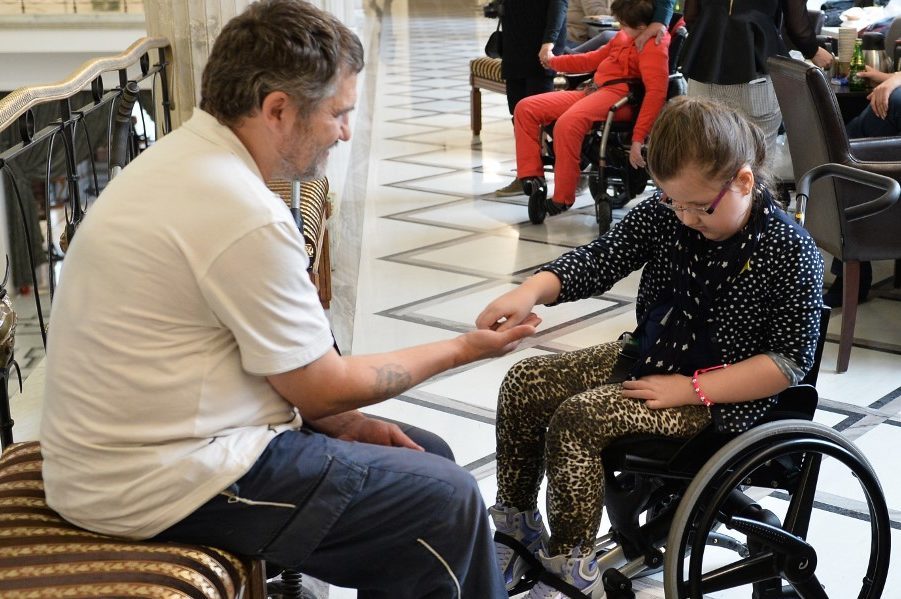 Roditelji njegovatelji na rubu siromaštva